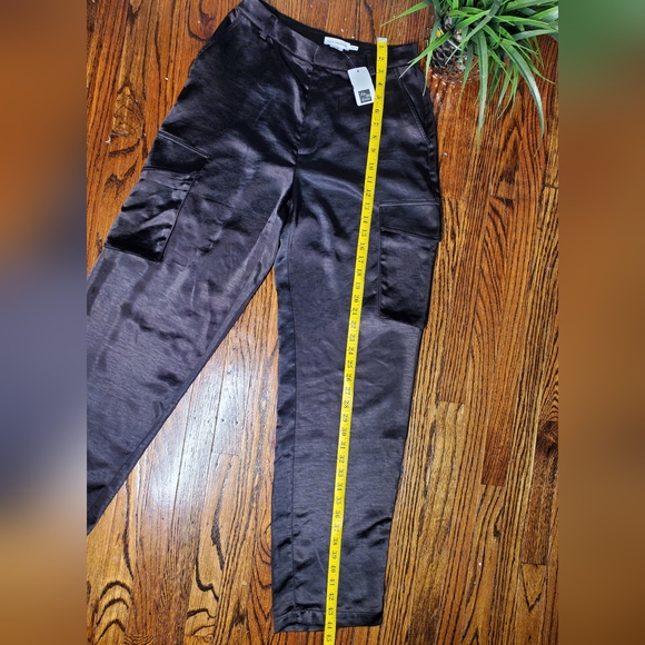 Good American Cargo Trousers - Picture 11 of 16